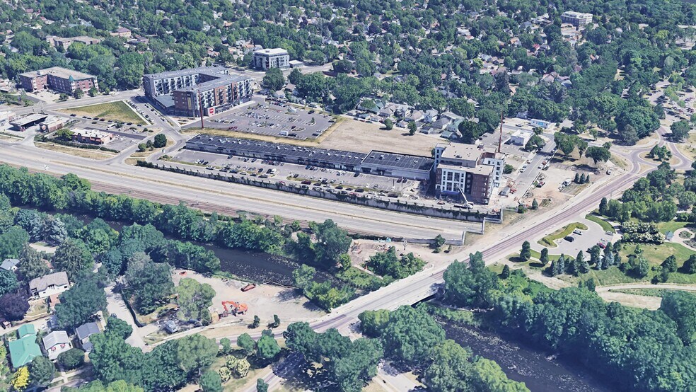 More Photos Of 4701-4751 Hiawatha Ave, Minneapolis Unknown For Lease