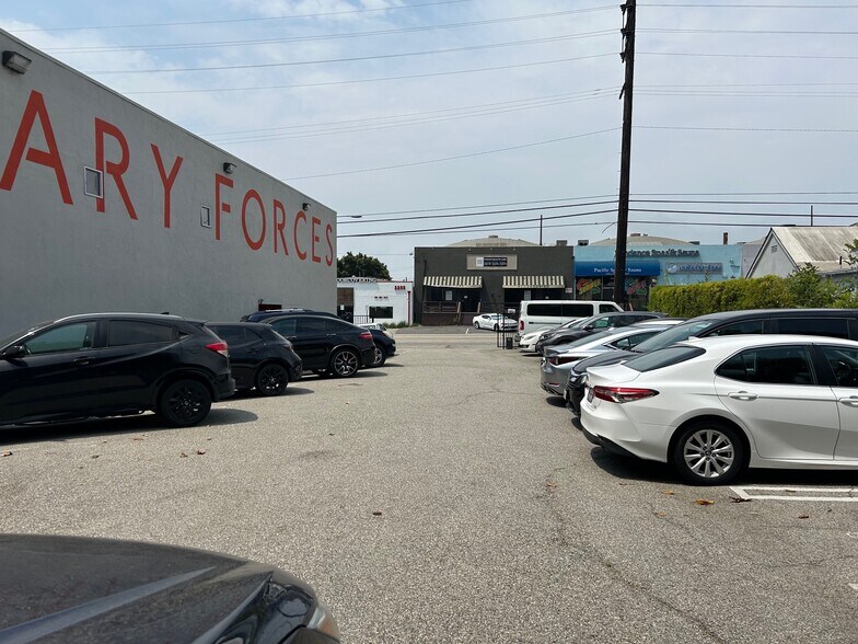 More Photos Of 2254 S Sepulveda Blvd, Los Angeles Loft Creative Space For Sale