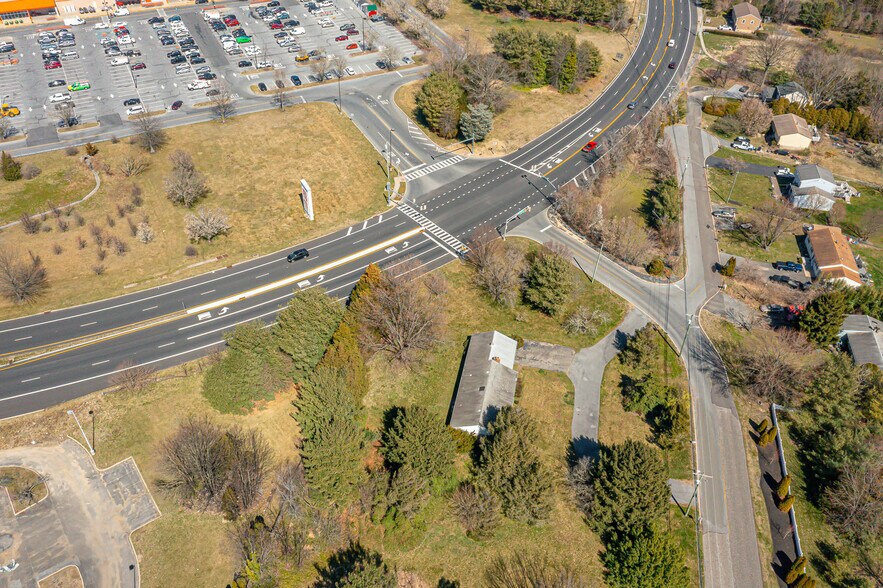 More Photos Of 73 Berlin Cross Keys Rd, Williamstown Specialty For Sale