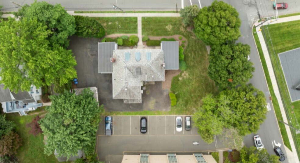 More Photos Of 61 Glenwood Rd, Englewood Office Residential For Sale