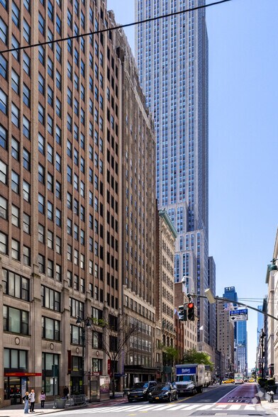 More Photos Of 16 E 34th St, New York Office For Lease