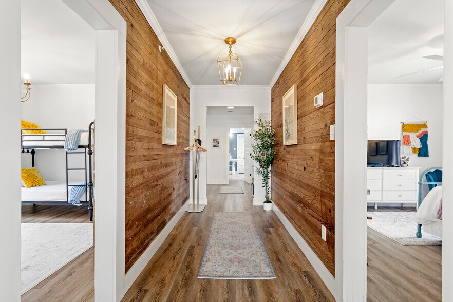 More Photos Of 782 Water St, Biloxi Office For Sale