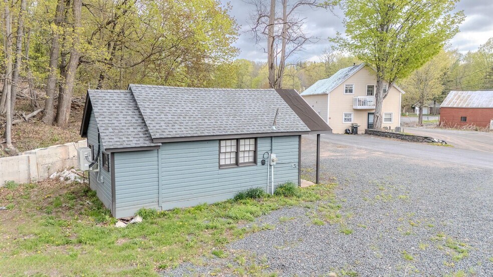 More Photos Of 5364 Sr 23, Windham Flex For Sale