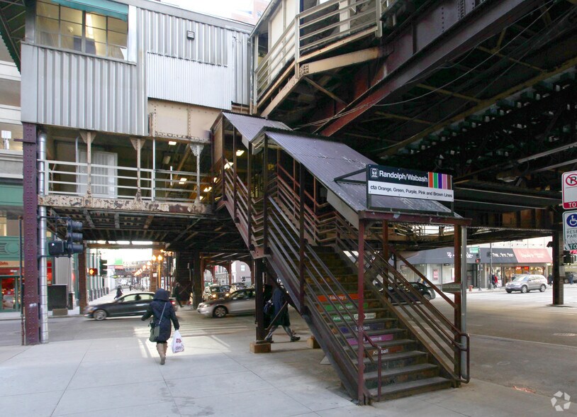 More Photos Of 50 E Washington St, Chicago Medical For Lease