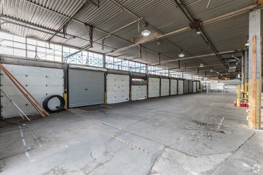 More Photos Of 460 Kingsland Ave, Brooklyn Truck Terminal For Lease
