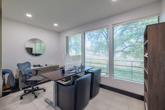 More Photos Of 8900 Business Park Dr, Austin Office For Sale