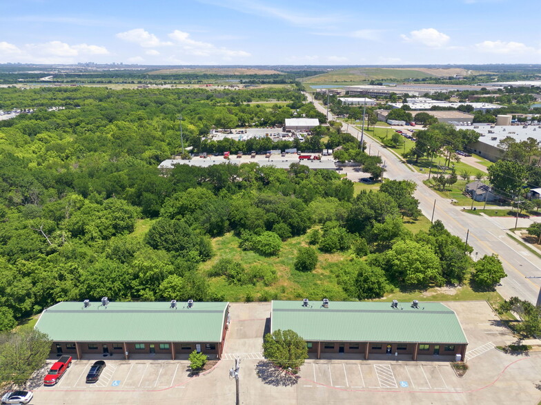 More Photos Of 519 Bennett Ln, Lewisville Flex For Sale