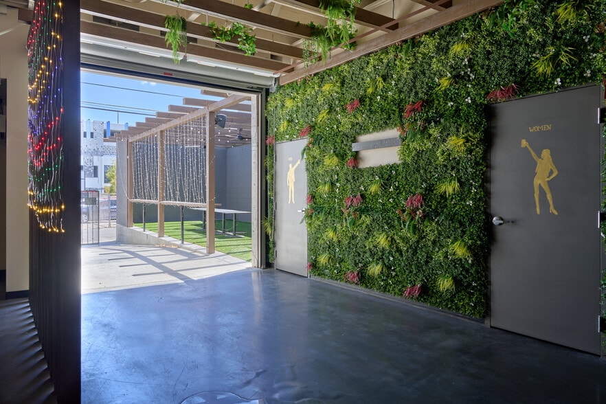More Photos Of 1421 S Main St, Las Vegas Restaurant For Lease