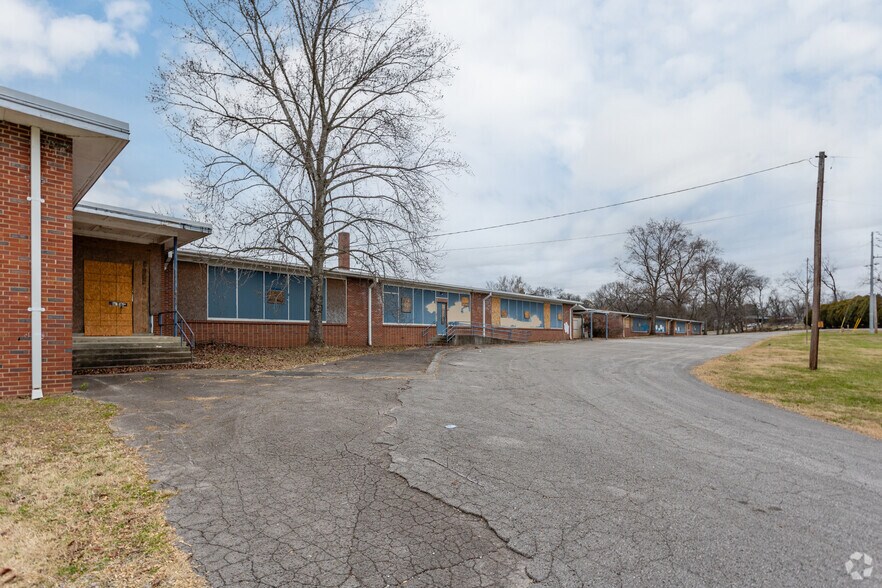 More Photos Of 3125 Ironwood Dr, Nashville Schools For Sale
