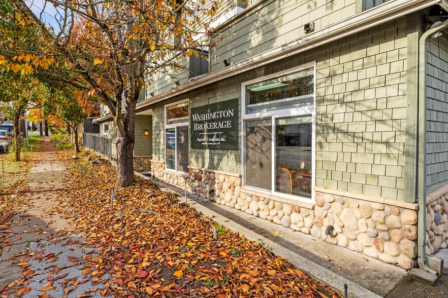 More Photos Of 3408 NE 65th St, Seattle Office Residential For Sale