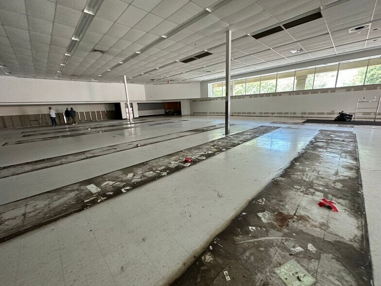 More Photos Of 3917 N Nebraska Ave, Tampa Freestanding For Lease