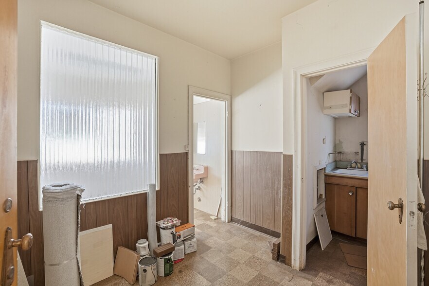 More Photos Of 10835 S Western Ave, Chicago Apartments For Sale