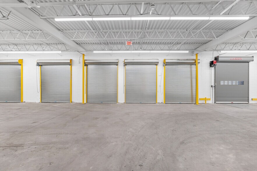 More Photos Of 14 Home News Row, New Brunswick Warehouse For Lease