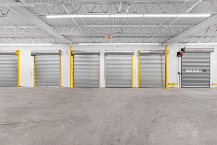 More Photos Of 14 Home News Row, New Brunswick Warehouse For Lease