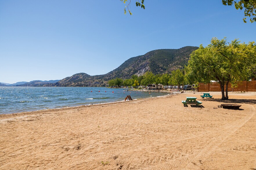 More Photos Of 4201 Skaha Lake Rd, Penticton Hotel For Sale
