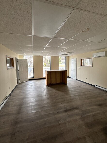 More Photos Of 6741 Old Collamer Rd, East Syracuse Warehouse For Lease