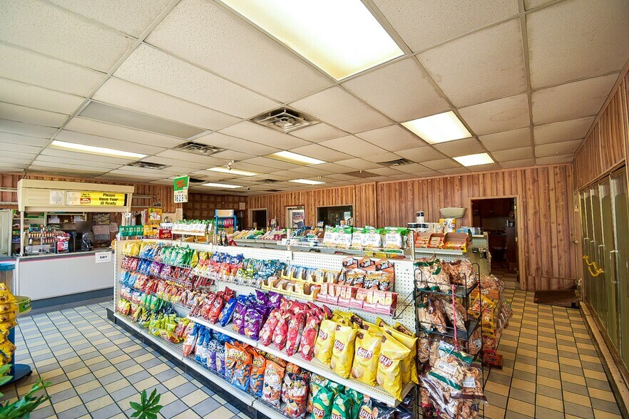 More Photos Of 2005 North St, Ashburn Truck Stop For Sale