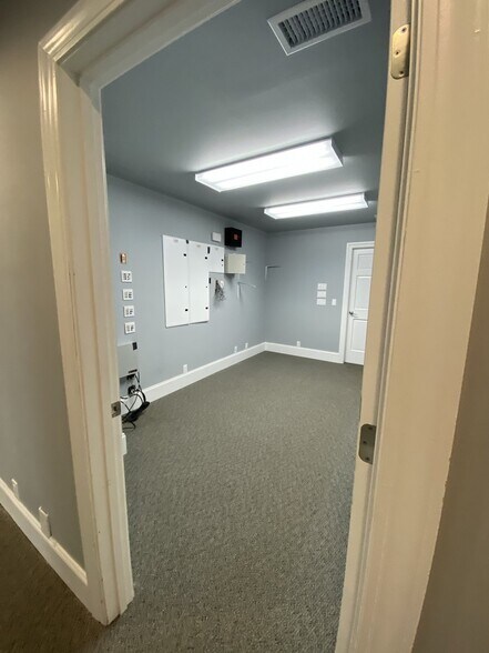 More Photos Of 4832 Highway 162, Hollywood Office For Lease