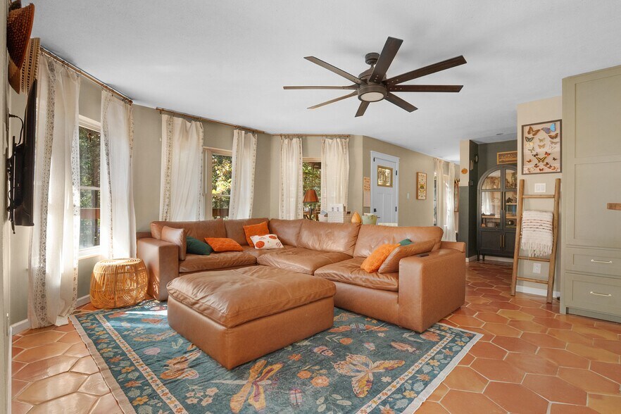 More Photos Of 122 Ouachita River Haven Rd, Pencil Bluff Hotel For Sale