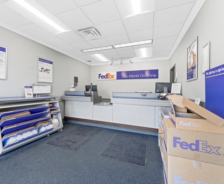 More Photos Of 3301 Bruening Ave SW, Canton Warehouse For Lease