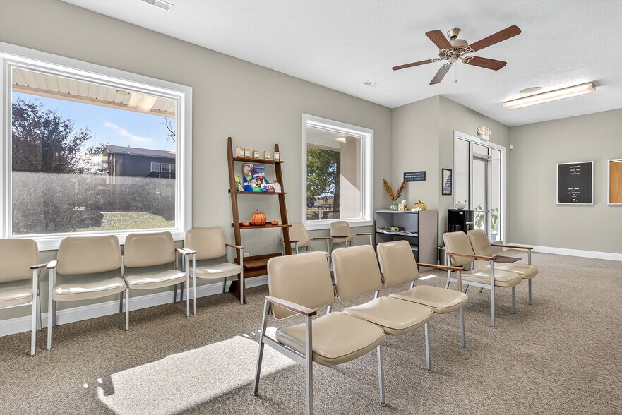 More Photos Of 160 Westmount Dr, Farmington Office For Sale