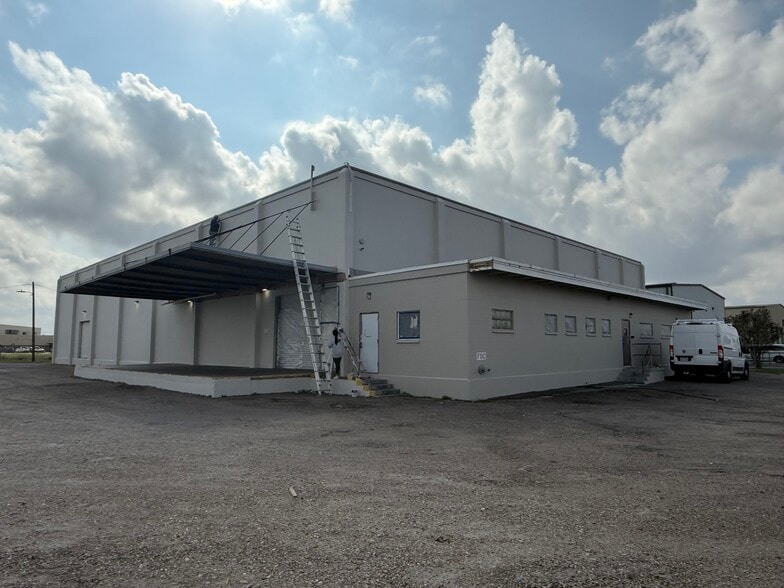 Primary Photo Of 1201 S Padre Island Dr, Corpus Christi Warehouse For Lease