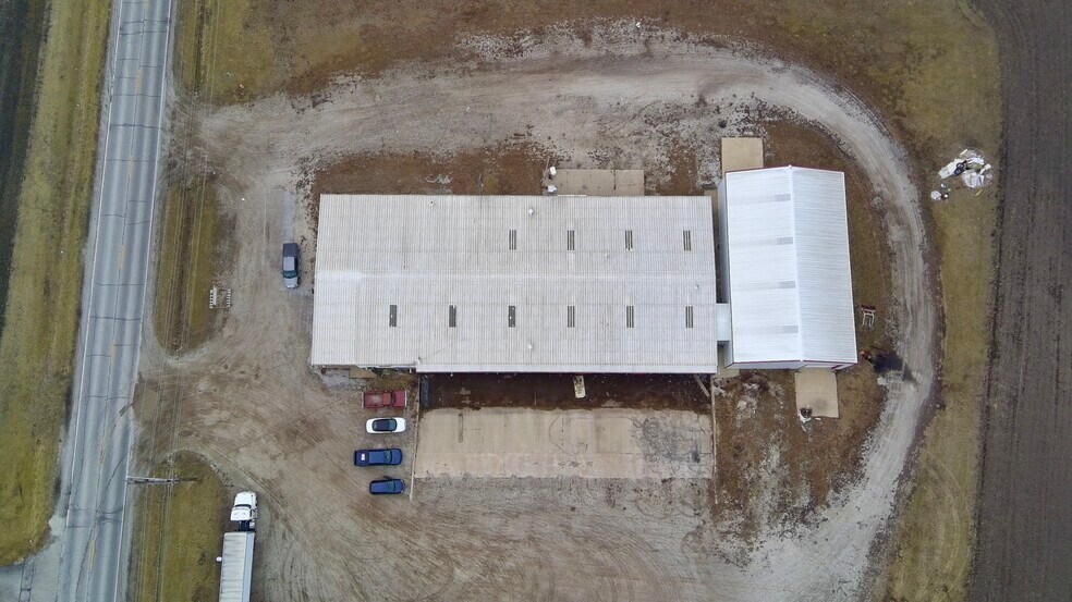 More Photos Of 125 Barlow Rd, Farmington Distribution For Sale