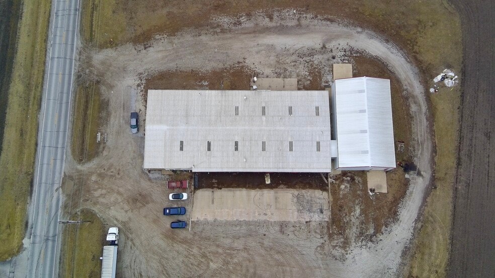 More Photos Of 125 Barlow Rd, Farmington Distribution For Sale