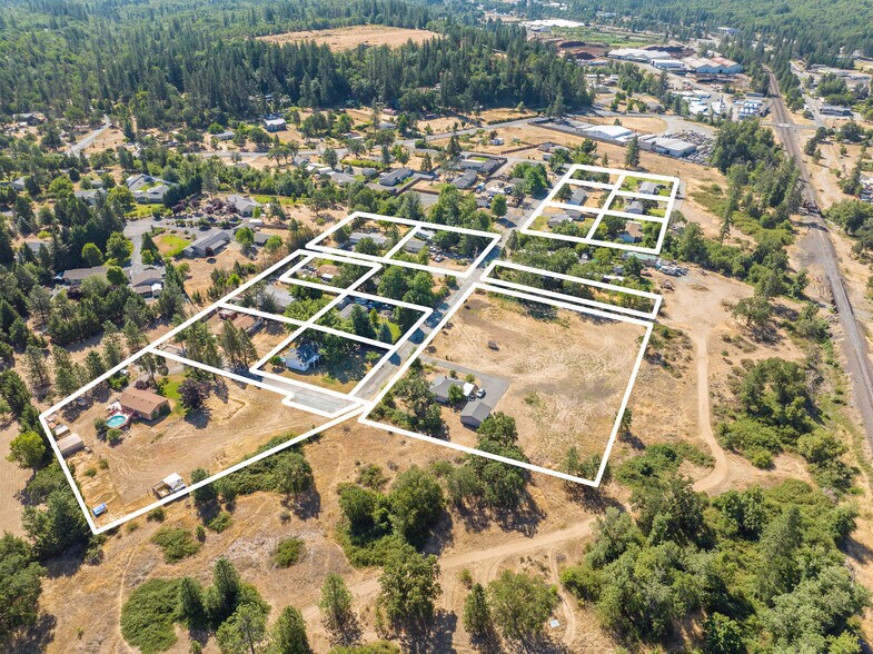 More Photos Of 387 Tavis Dr, Merlin Manufactured Housing Mobile Home Park For Sale