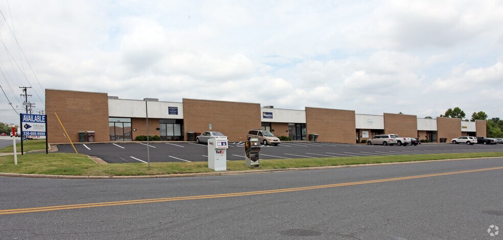 More Photos Of 2906-2924 Baltic Ave, Greensboro Industrial For Lease