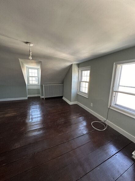 More Photos Of 108-114 S Patrick St, Alexandria Office Residential For Lease