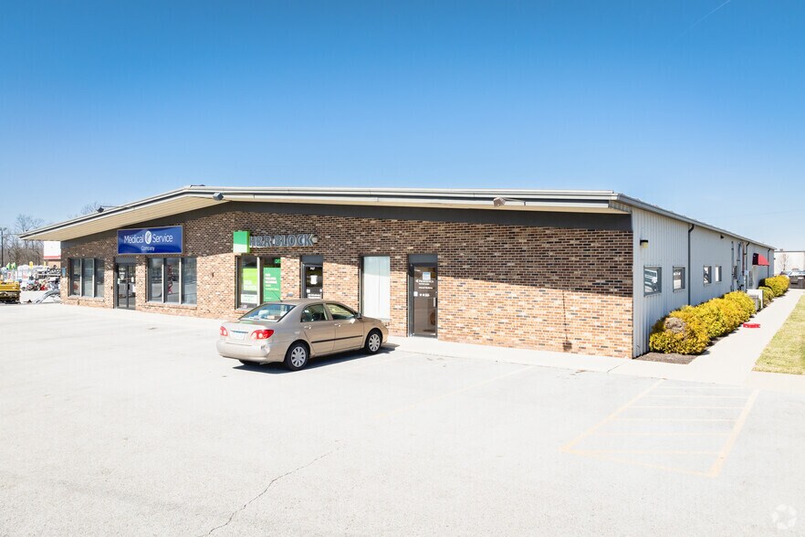 Primary Photo Of 2495-2499 W Market St, Tiffin Freestanding For Lease