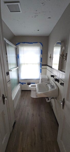 More Photos Of 4502 Fegenbush Ln, Louisville Specialty For Sale