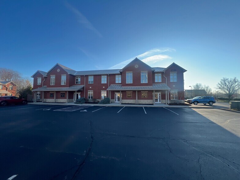 More Photos Of 5720 Gateway, Mason Loft Creative Space For Sale