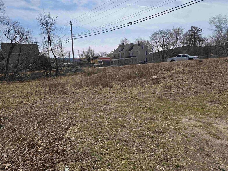 More Photos Of 98 Washington St, Claremont Land For Sale