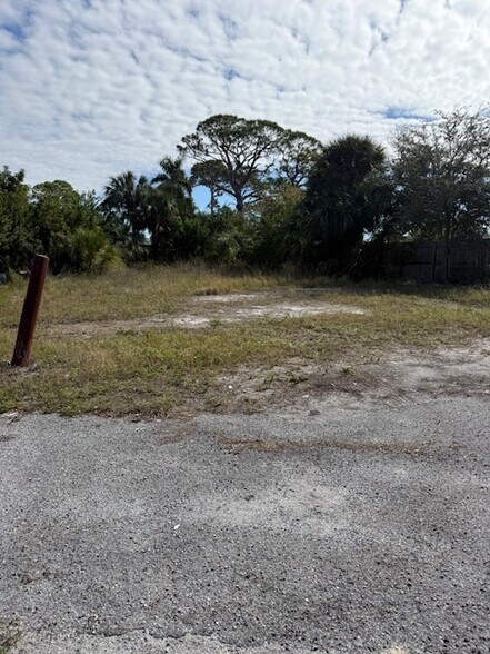 More Photos Of 6807 Tamiami Trl, Bradenton Freestanding For Lease