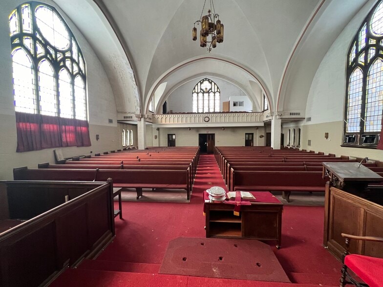 More Photos Of 9500 Stoepel St, Detroit Religious Facility For Sale