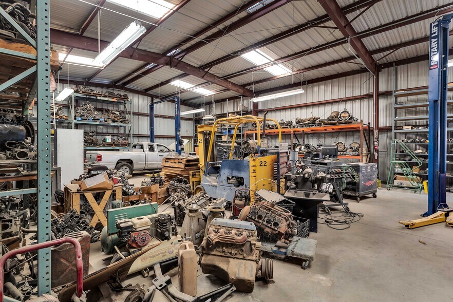 More Photos Of 75851 Baseline Rd, Twentynine Palms Warehouse For Sale