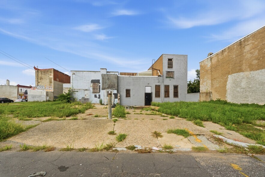 More Photos Of 1142-1148 Broadway, Camden Flex For Sale