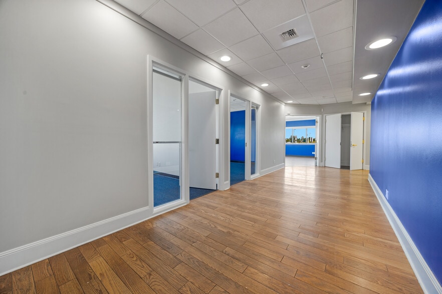 More Photos Of 3102 100th St SW, Everett Warehouse For Lease