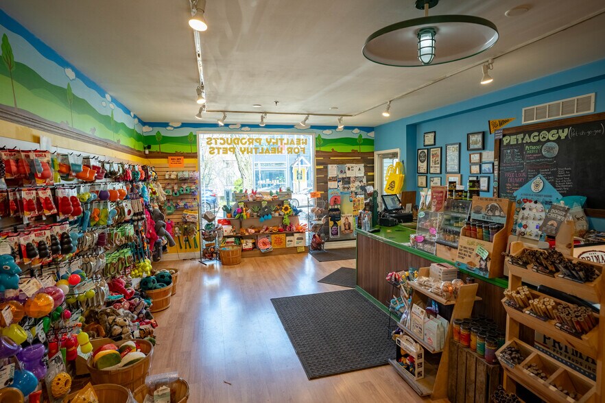 More Photos Of 5880 Ellsworth Ave, Pittsburgh General Retail For Sale