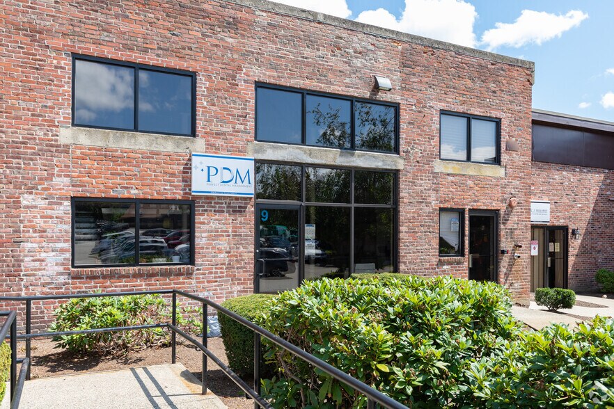 More Photos Of 220 Reservoir St, Needham Office For Lease