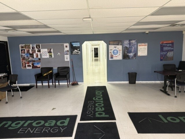 More Photos Of 16409 K St, Mojave Service For Sale