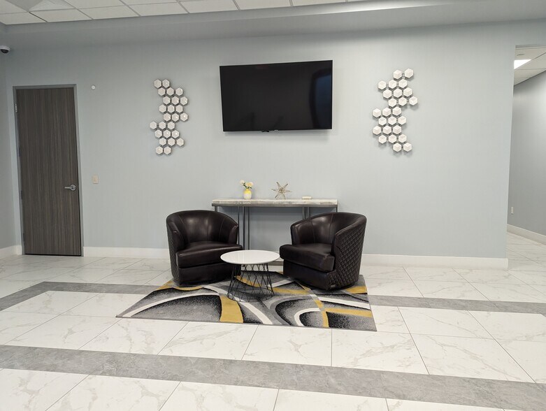 More Photos Of 2613 Dallas Pky, Plano Office For Lease