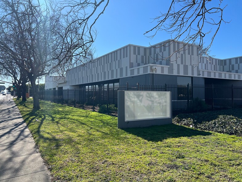 Primary Photo Of 22421-22429 Hesperian Blvd, Hayward Research And Development For Sale