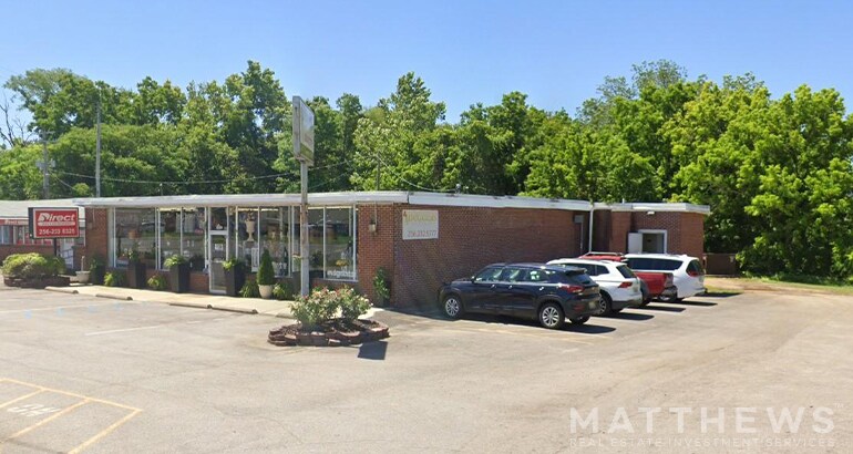 More Photos Of 800 Us Highway 72 E, Athens Freestanding For Sale