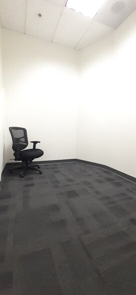 More Photos Of 17588 Rowland St, City Of Industry Light Distribution For Lease