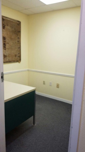 More Photos Of 500 S Holly Ave, Sanford Congregate Senior Housing For Sale