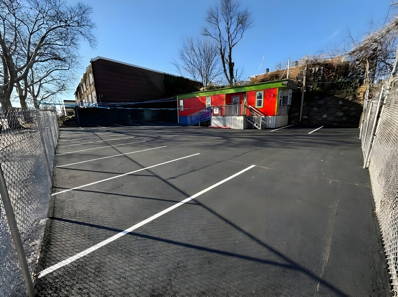 More Photos Of 1400 Green Ln, Philadelphia Land For Lease