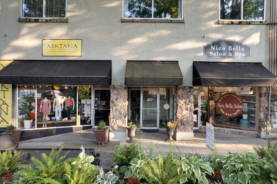 More Photos Of 415-419 NE Fourth Ave, Camas Storefront Retail Office For Lease